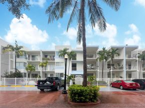 641 Espanola Way 3, Miami Beach FL 33139