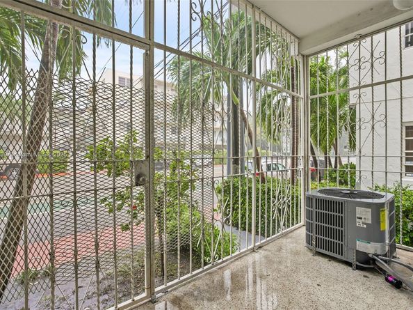 641 Espanola Way 3, Miami Beach FL 33139