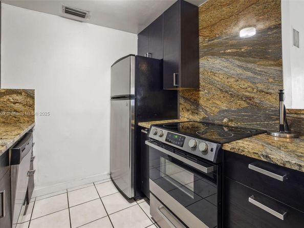 641 Espanola Way 3, Miami Beach FL 33139
