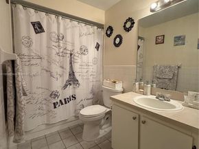 7831 Tam Oshanter Blvd, North Lauderdale FL 33068