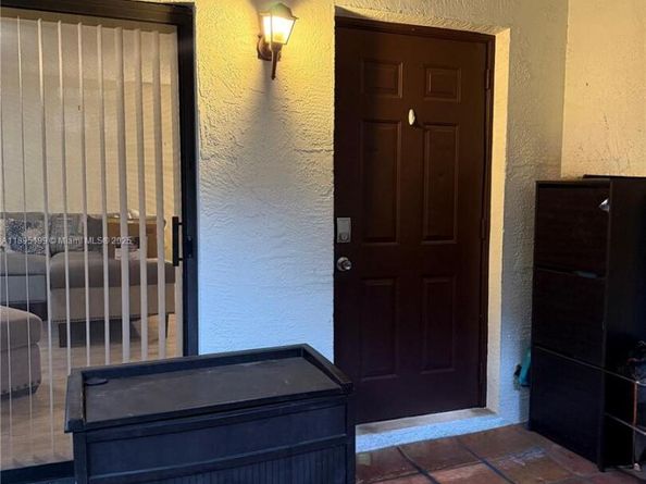 7831 Tam Oshanter Blvd, North Lauderdale FL 33068