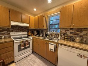 7831 Tam Oshanter Blvd, North Lauderdale FL 33068