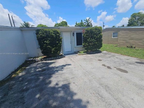 2559 NW 62nd Ter, Margate FL 33063