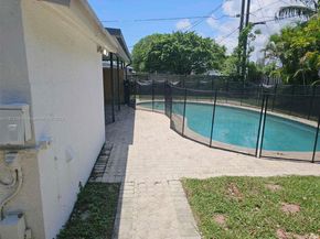 2559 NW 62nd Ter, Margate FL 33063