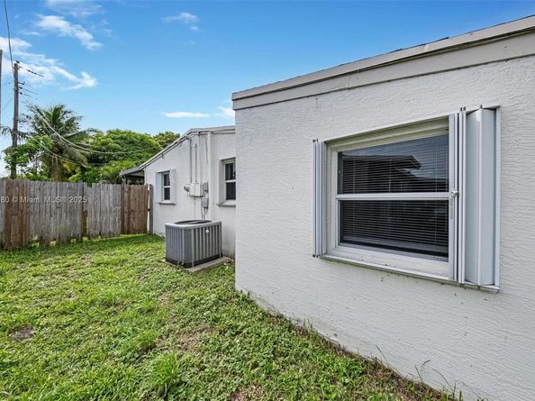 2559 NW 62nd Ter, Margate FL 33063