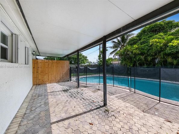 2559 NW 62nd Ter, Margate FL 33063