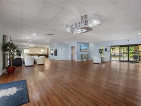110 Gate Rd 264, Hollywood FL 33024