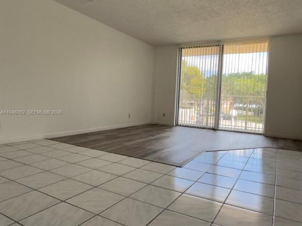 500 Executive Center Dr 2N, West Palm Beach FL 33401