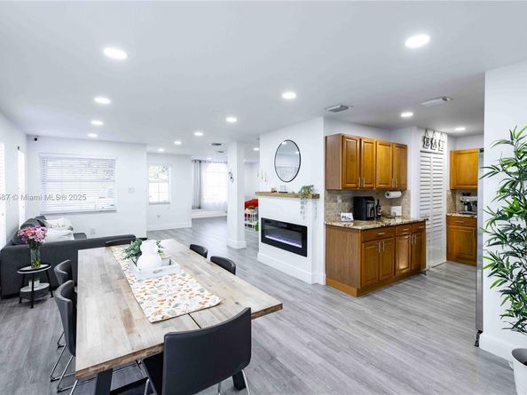 14016 SW 160th St, Miami FL 33177