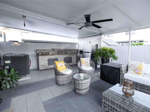 14016 SW 160th St, Miami FL 33177