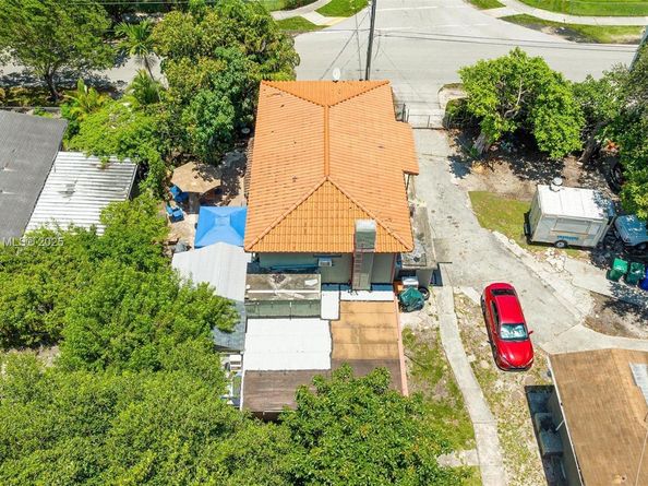 1640 NW 19th Ave, Miami FL 33125