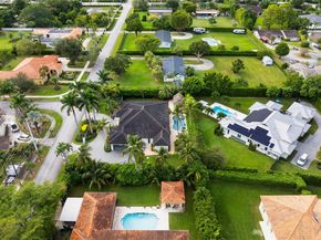 9445 SW 68th St, Miami FL 33173