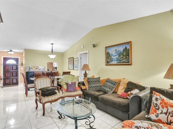 13520 SW 116th Ct, Miami FL 33176
