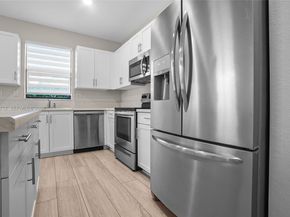 4665 Caspian Way, Davie FL 33314