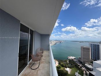 50 Biscayne Blvd