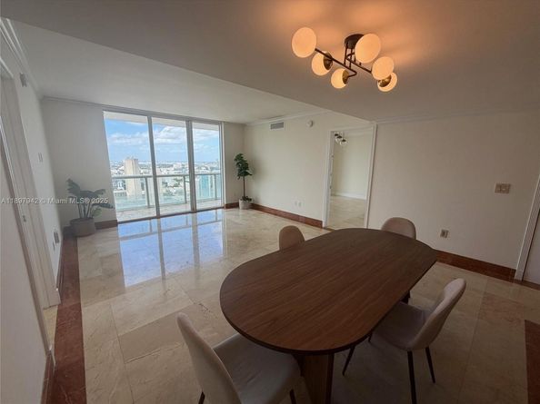 50 Biscayne Blvd 5211, Miami FL 33132