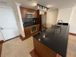 50 Biscayne Blvd 5211, Miami FL 33132