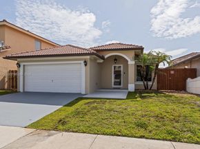 21505 SW 89th Path, Cutler Bay FL 33189