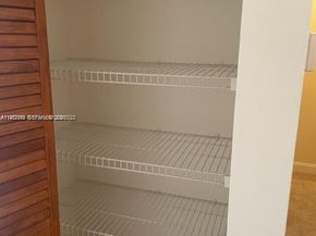 879 NW 81st Way 4, Plantation FL 33324