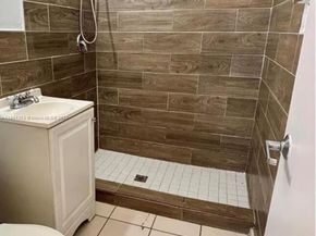1041 NW 33rd Ave, Miami FL 33125