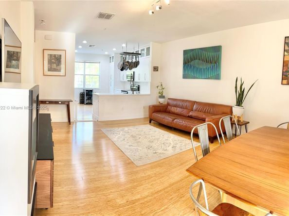 2549 SW 118th Way 302, Miramar FL 33025