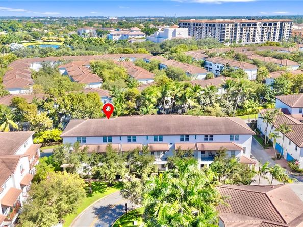 2549 SW 118th Way 302, Miramar FL 33025