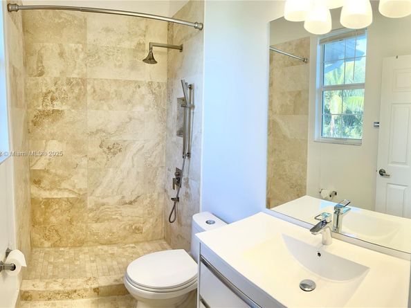 2549 SW 118th Way 302, Miramar FL 33025