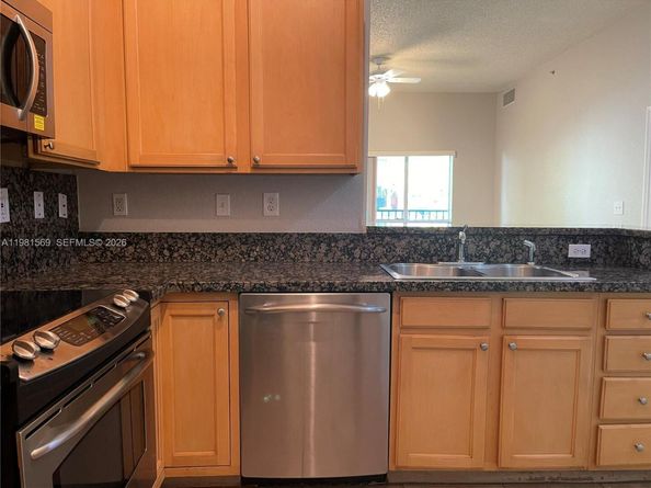 6001 SW 70th St 130, South Miami FL 33143