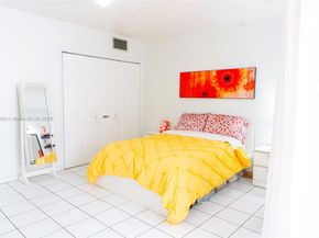 122 NE 204th St 3, Miami Gardens FL 33179