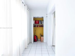 122 NE 204th St 3, Miami Gardens FL 33179