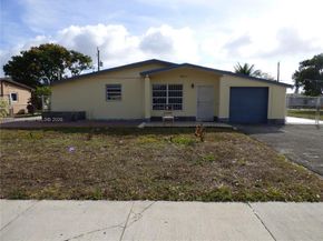 18813 NW 32nd Ave, Miami Gardens FL 33056