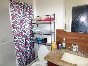 18813 NW 32nd Ave, Miami Gardens FL 33056