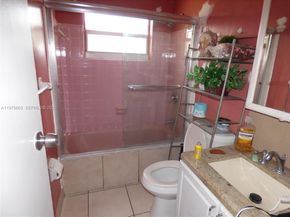 18813 NW 32nd Ave, Miami Gardens FL 33056