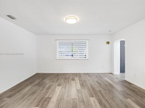 5425 SW 112th Ave, Miami FL 33165