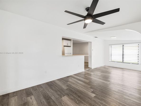 5425 SW 112th Ave, Miami FL 33165