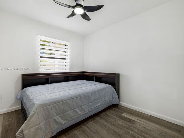 5425 SW 112th Ave, Miami FL 33165