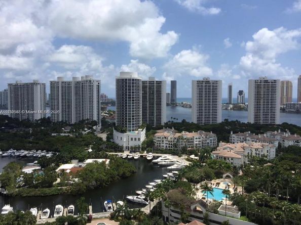 1000 W Island Blvd 2407, Aventura FL 33160