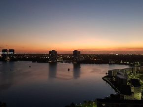 1000 W Island Blvd 2407, Aventura FL 33160