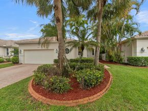 2553 Bay Pointe Dr, Weston FL 33327