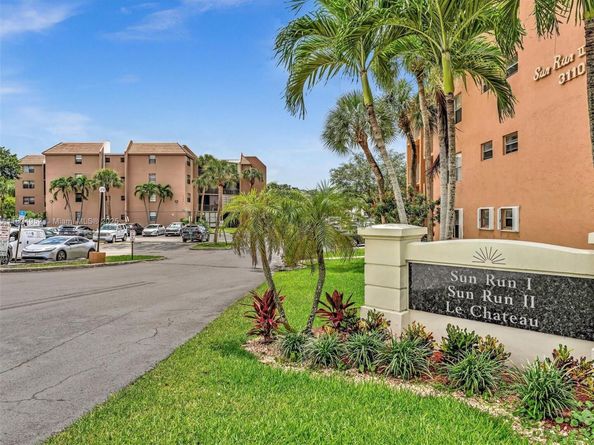 3100 N Pine Island Rd 301, Sunrise FL 33351