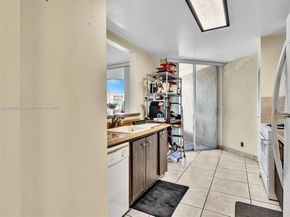 3100 N Pine Island Rd 301, Sunrise FL 33351