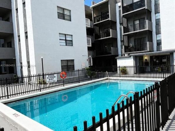 13500 NE 3rd Ct 416, North Miami FL 33161