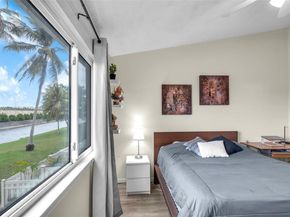 9925 NW 57th Mnr, Coral Springs FL 33076