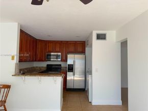 3516 Gardens East Dr A, Palm Beach Gardens FL 33410