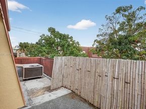 3516 Gardens East Dr A, Palm Beach Gardens FL 33410