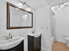 3516 Gardens East Dr A, Palm Beach Gardens FL 33410