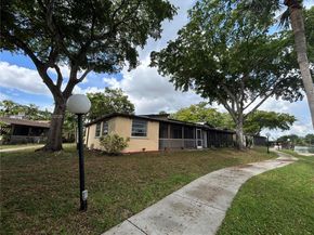 316 Briarwood Cir 417, Hollywood FL 33024