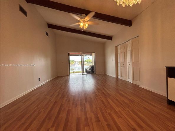 316 Briarwood Cir 417, Hollywood FL 33024