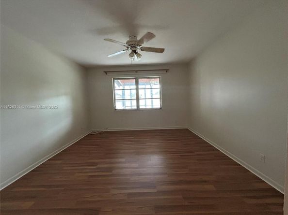 316 Briarwood Cir 417, Hollywood FL 33024