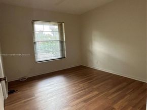 316 Briarwood Cir 417, Hollywood FL 33024
